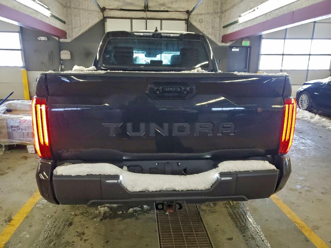 2025 Toyota Tundra Crewmax Limited - Image 6