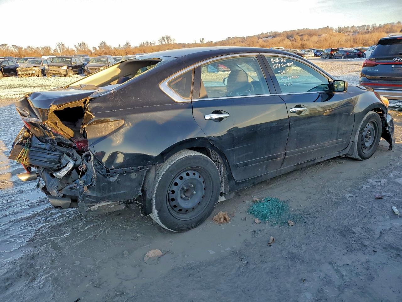 2016 Nissan Altima 2.5 - Image 3
