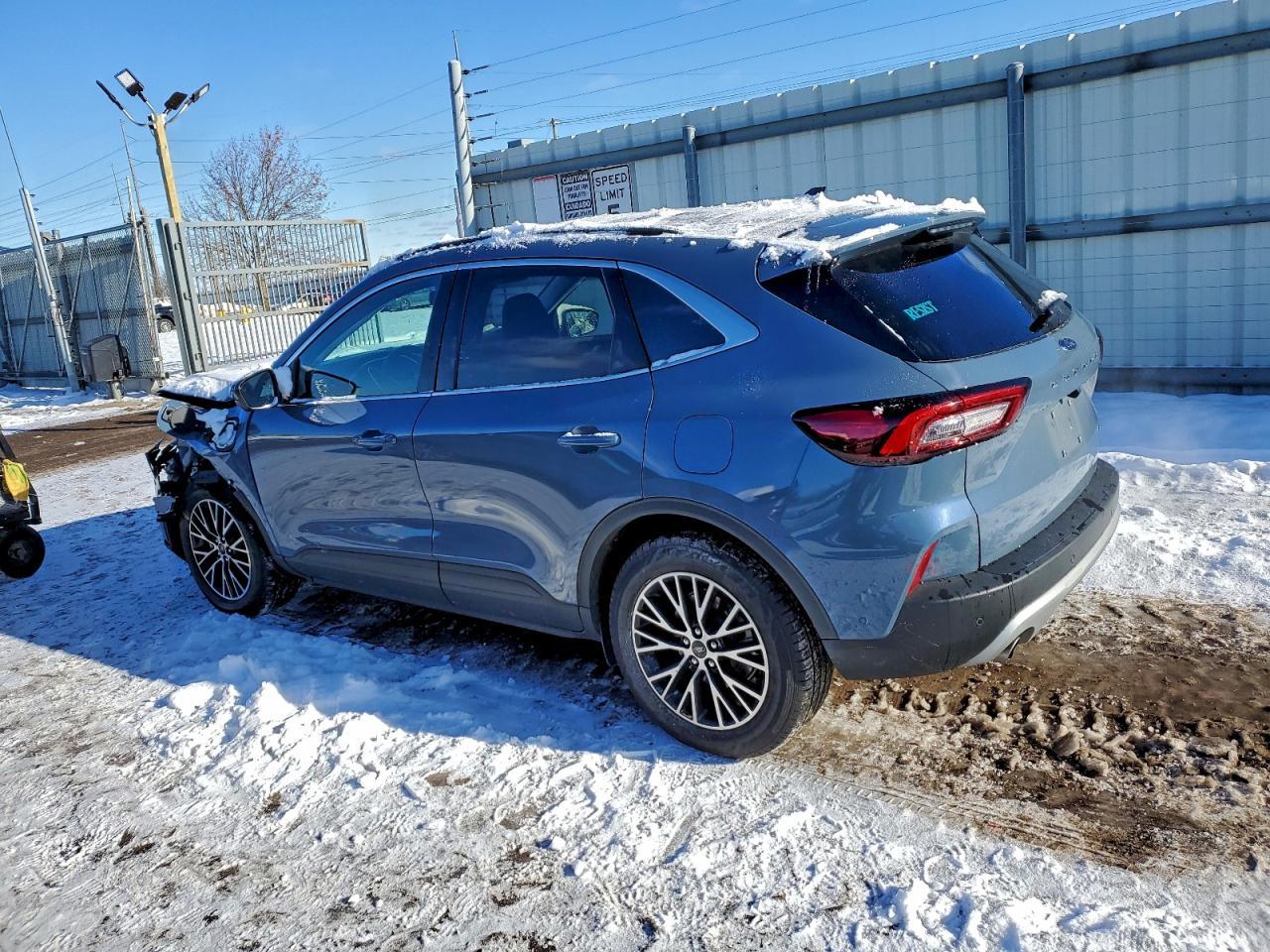 2023 Ford Escape - Фото 2