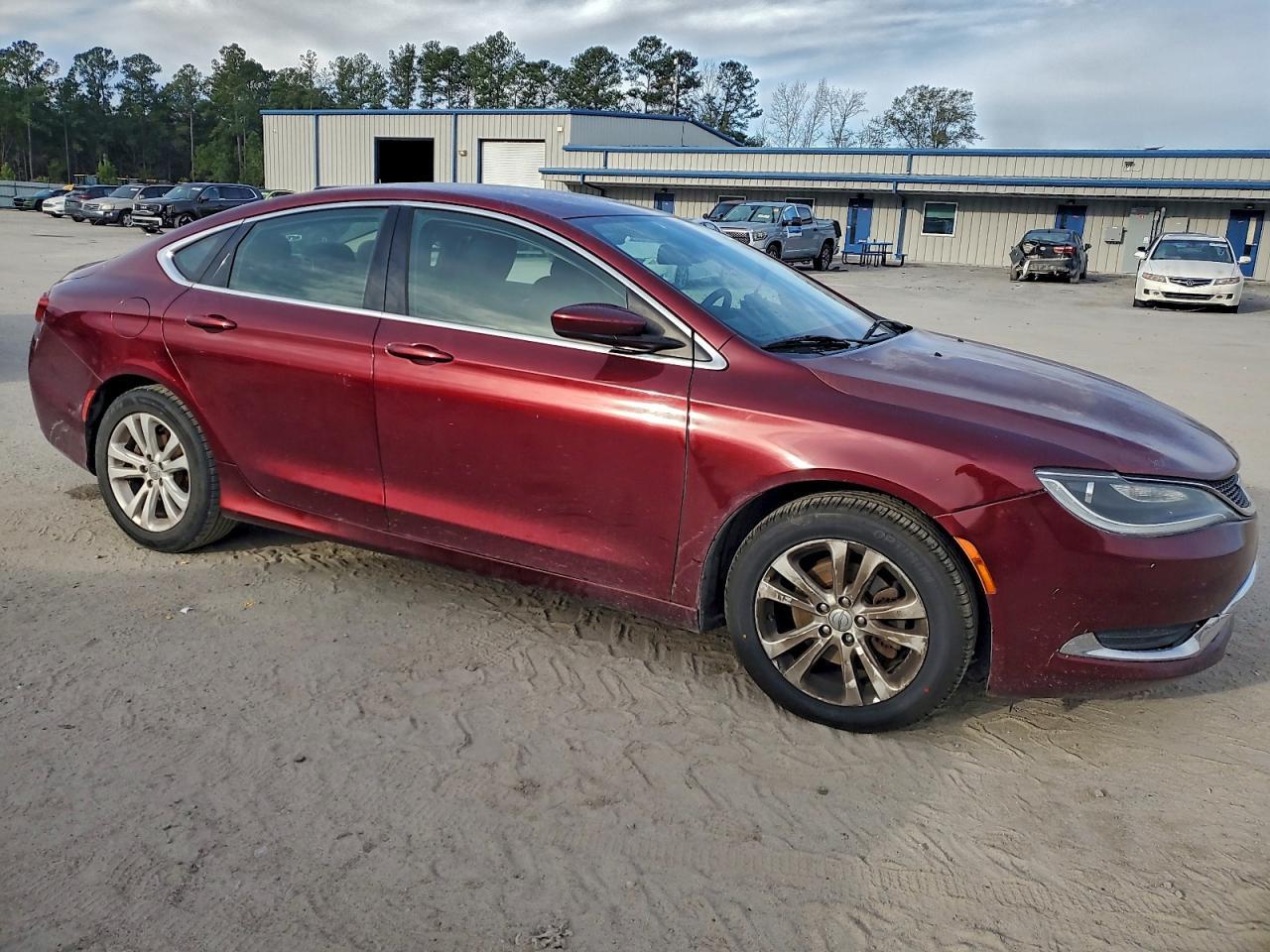 2015 Chrysler 200 Limited - Image 4