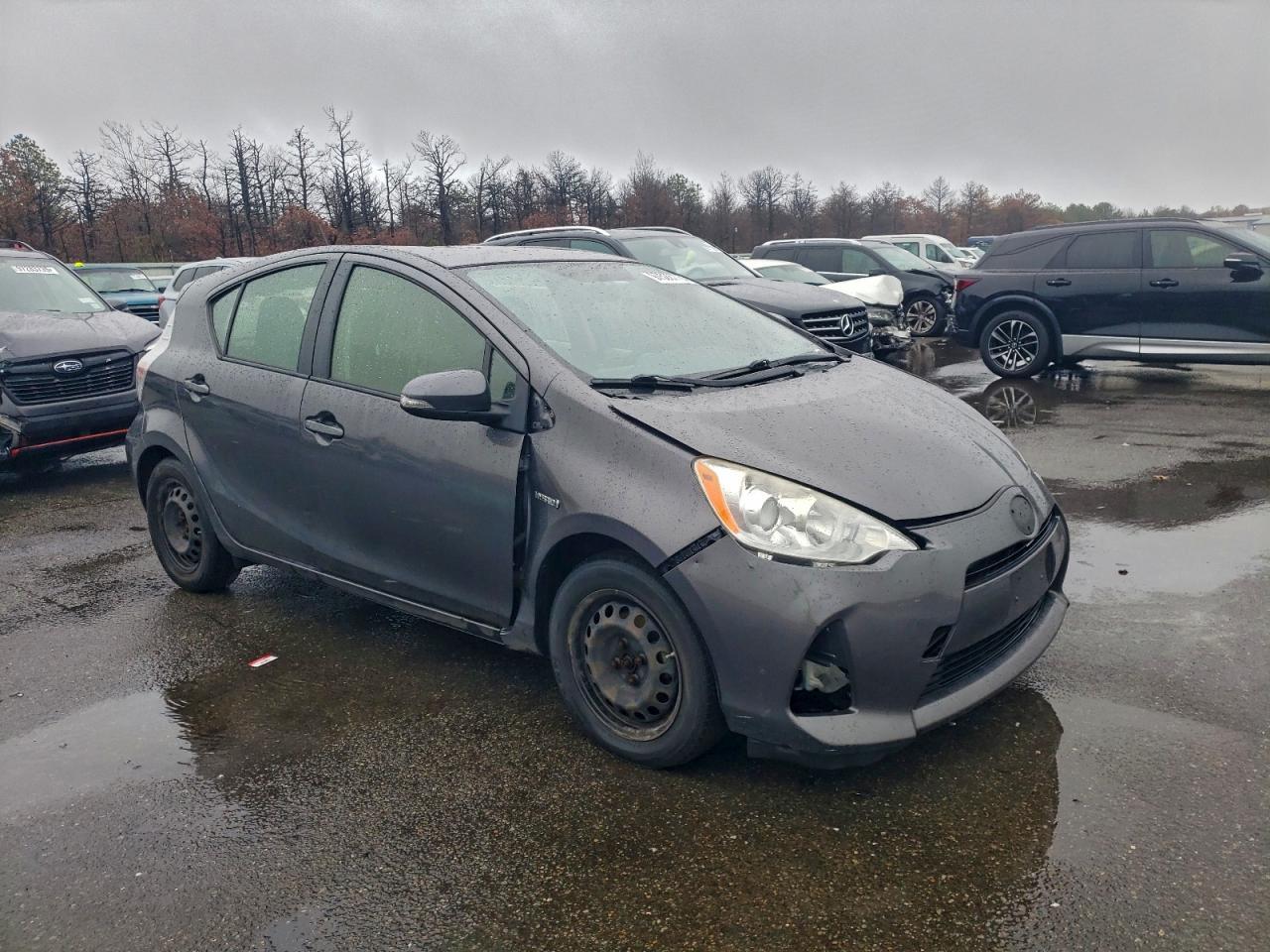 2014 Toyota Prius C - Фото 4