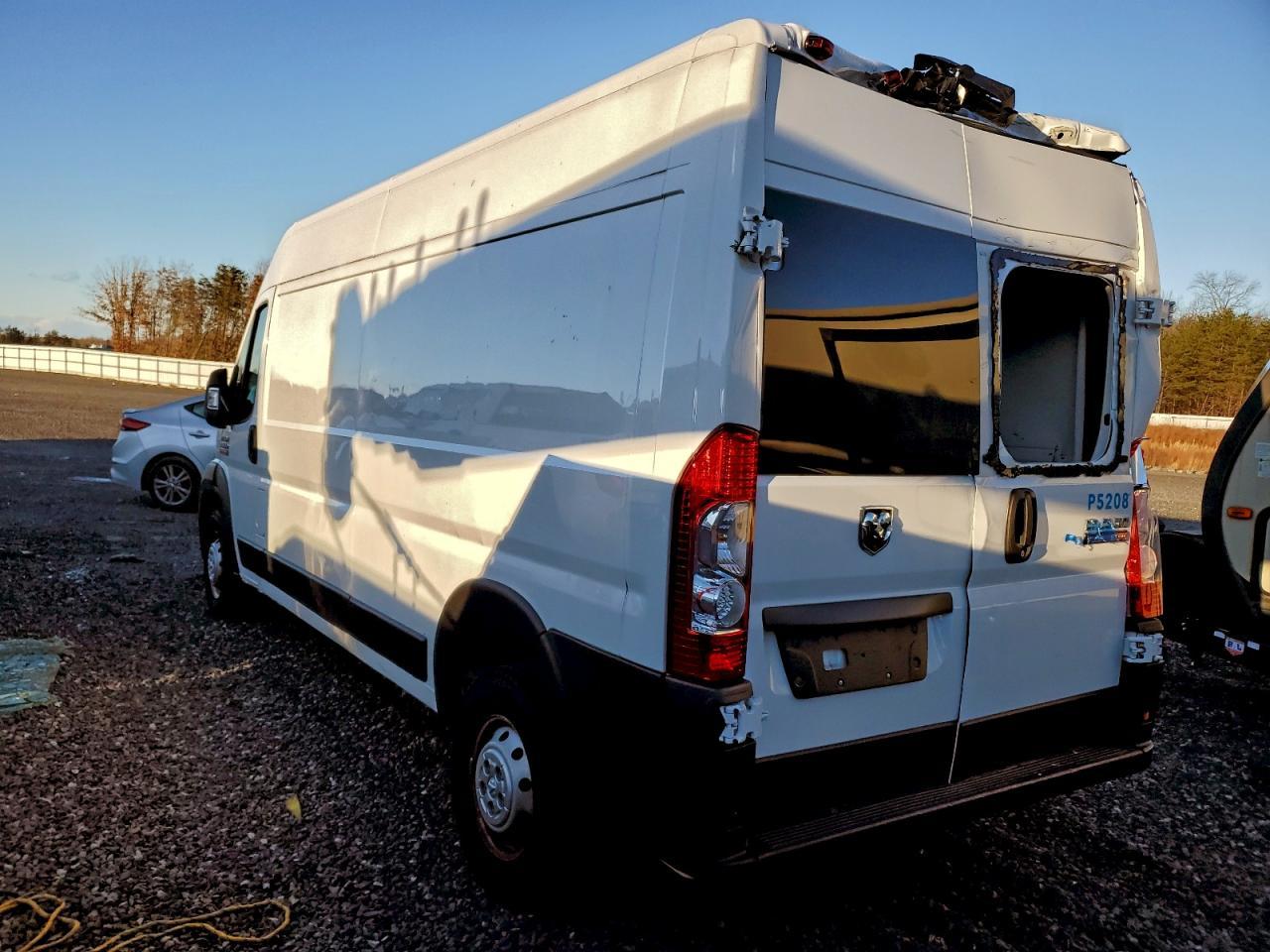2022 Ram Promaster 2500 Delivery Van - Image 2