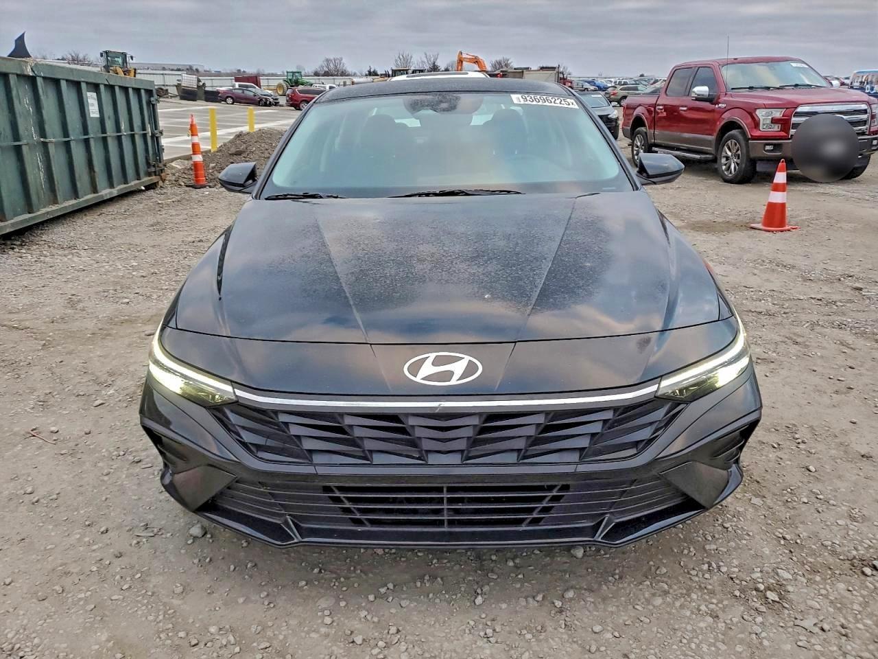 2024 Hyundai Elantra Se - Фото 5