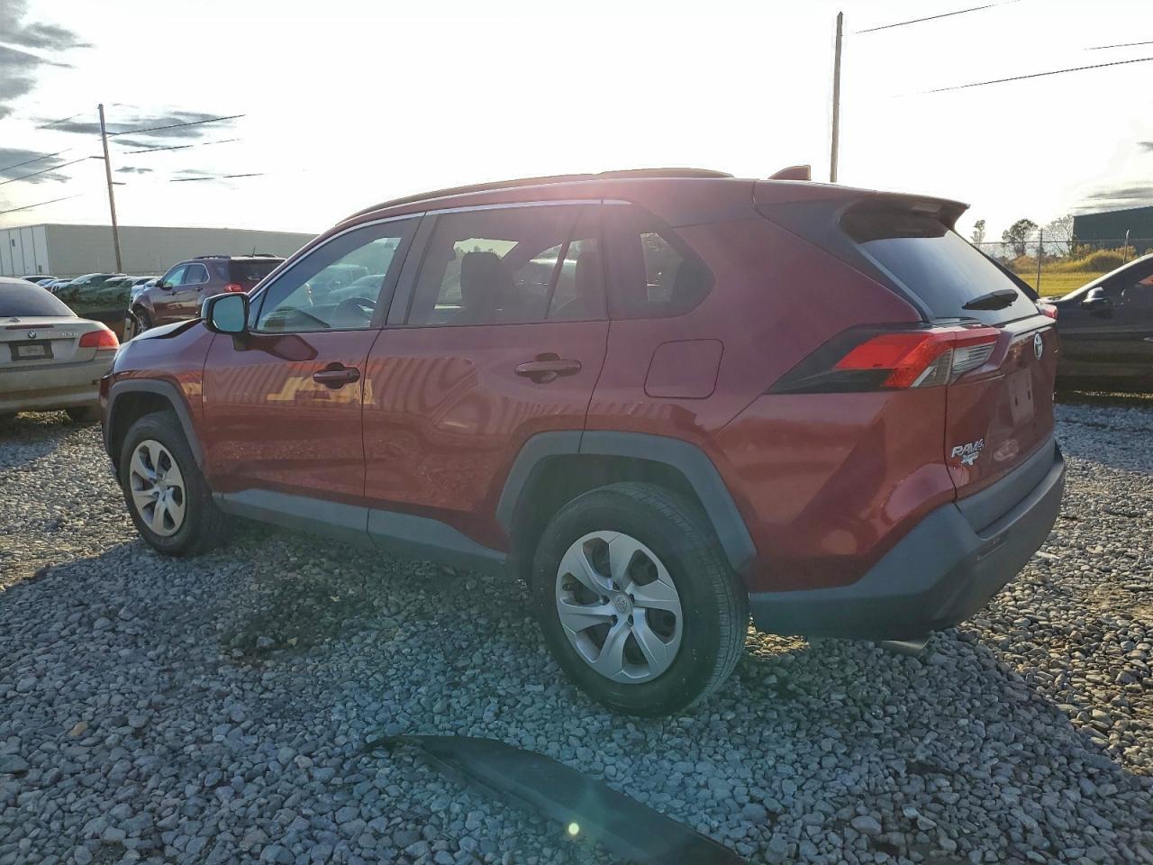 2020 Toyota Rav4 Le - Фото 2