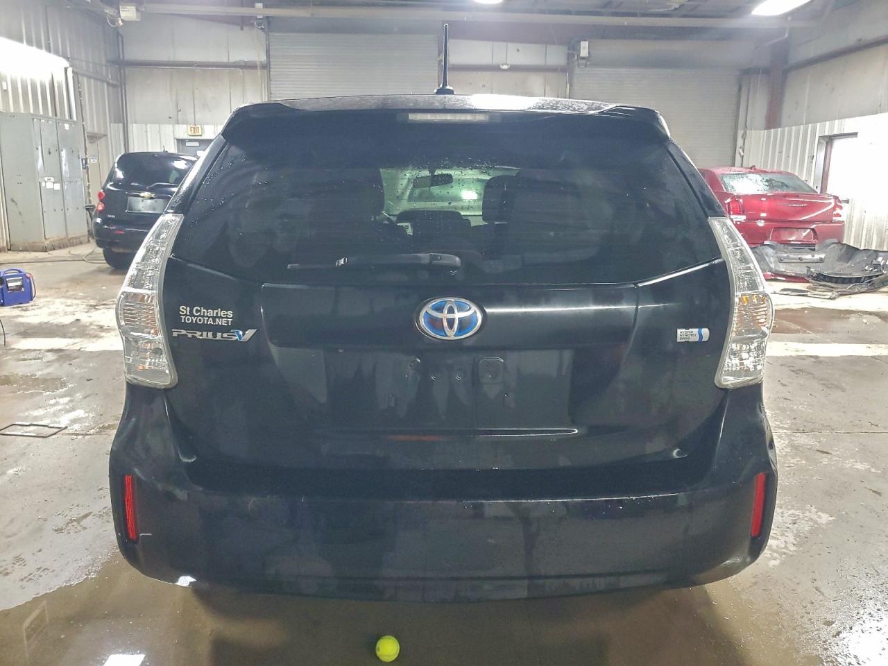 2014 Toyota Prius V Three - Image 6