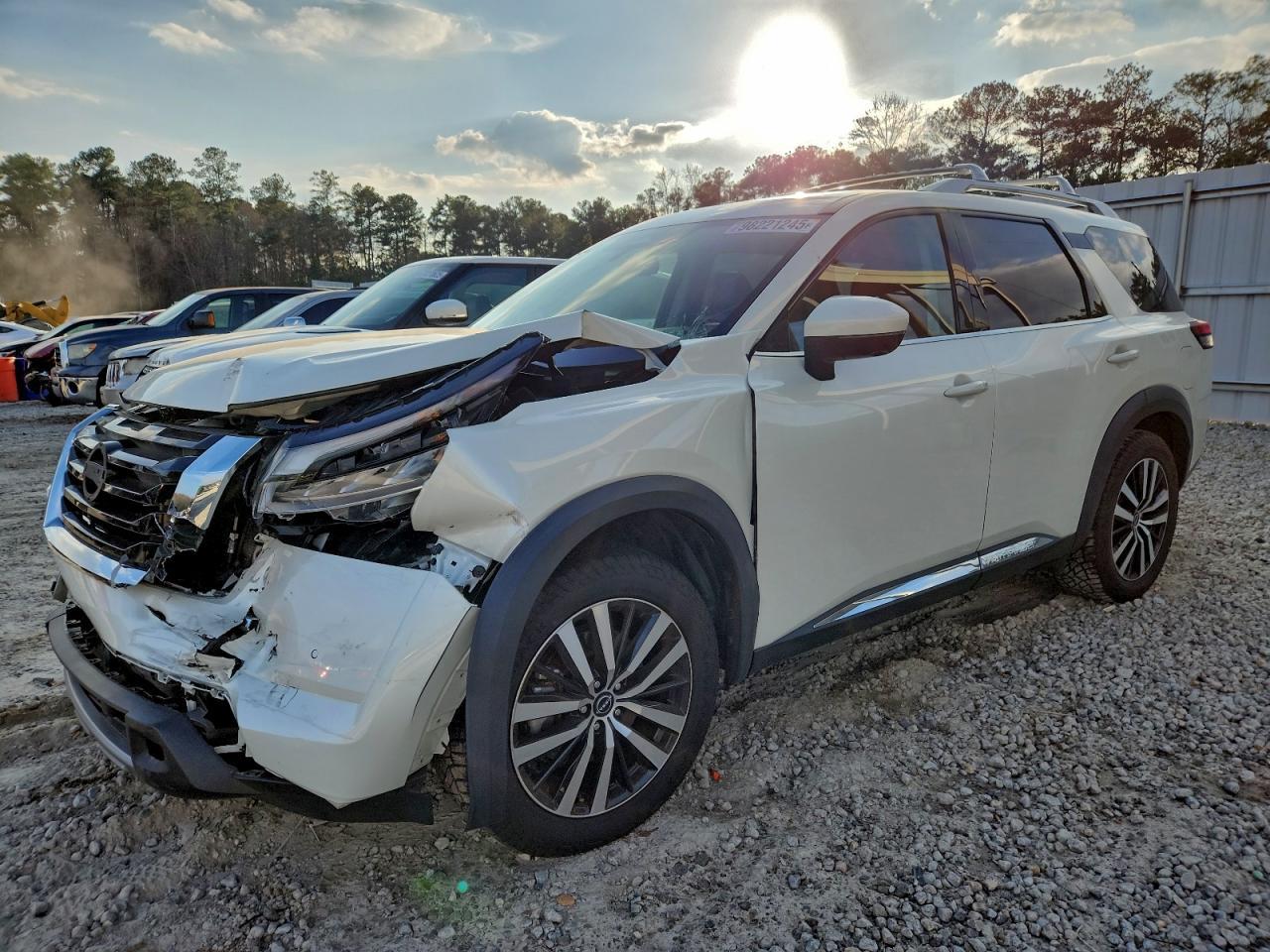 2023 Nissan Pathfinder Platinum