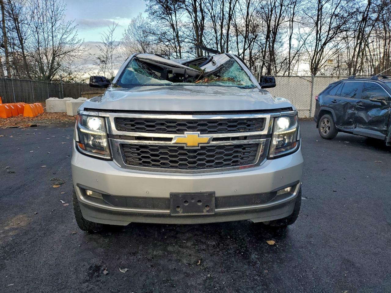 2017 Chevrolet Suburban K1500 Lt - Image 5