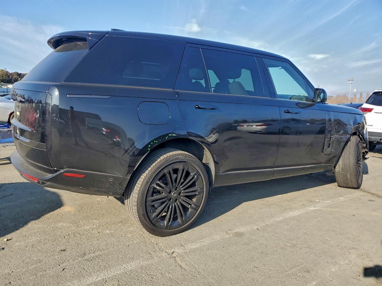 2024 Land Rover Range Rover Se - Image 3