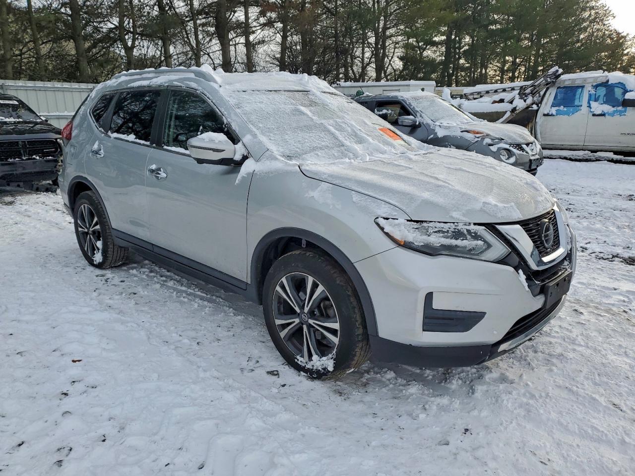 2020 Nissan Rogue S - Фото 4