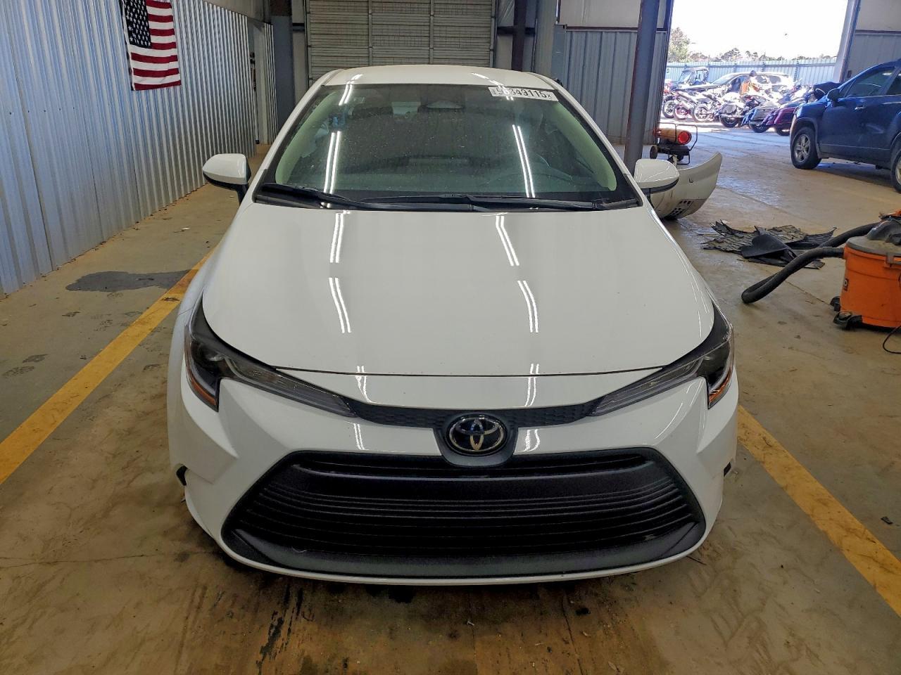 2025 Toyota Corolla Le - Фото 5