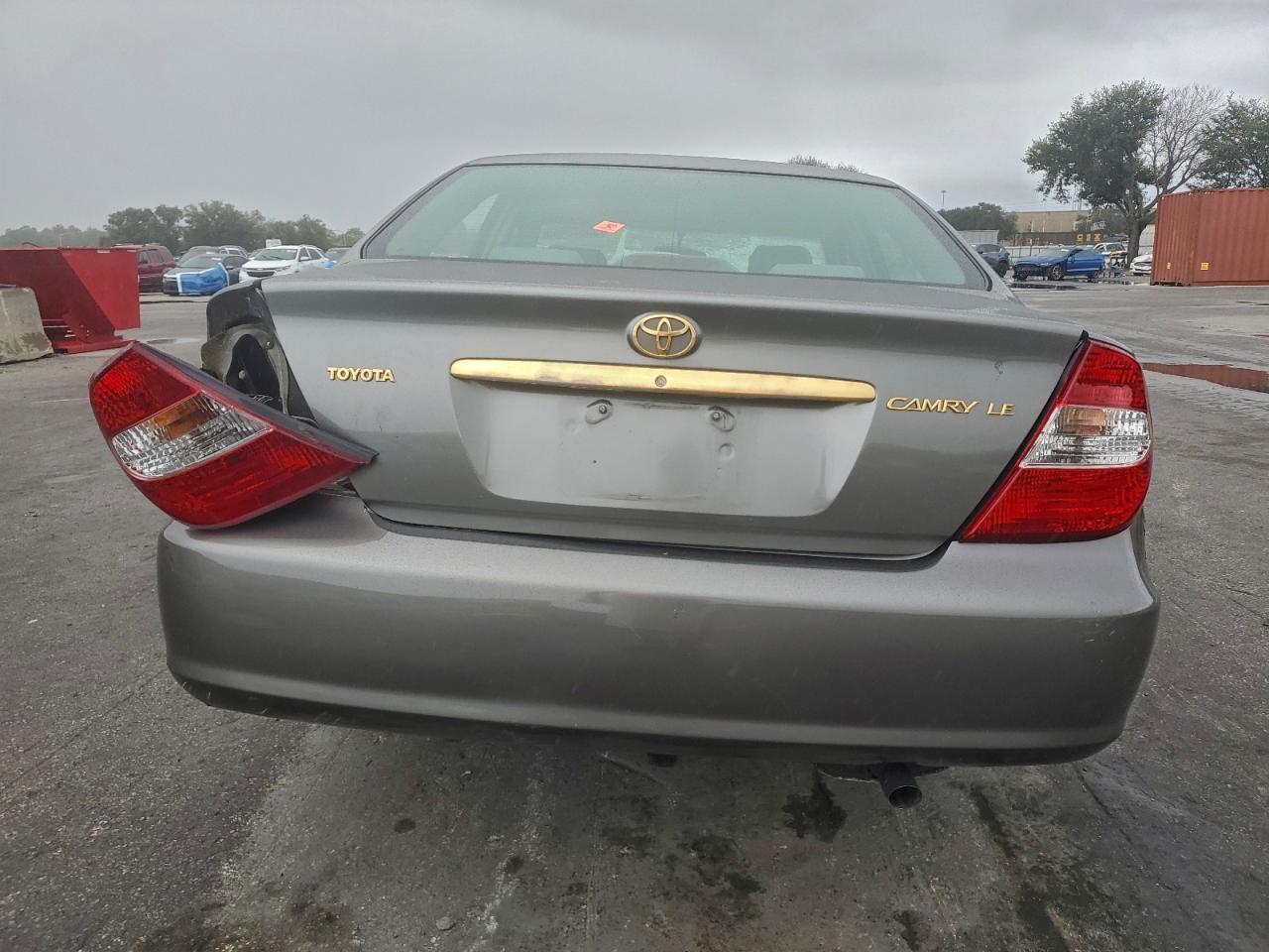 2002 Toyota Camry Le - Фото 6