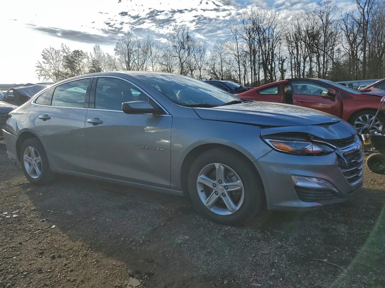 2024 Chevrolet Malibu Lt - Image 4