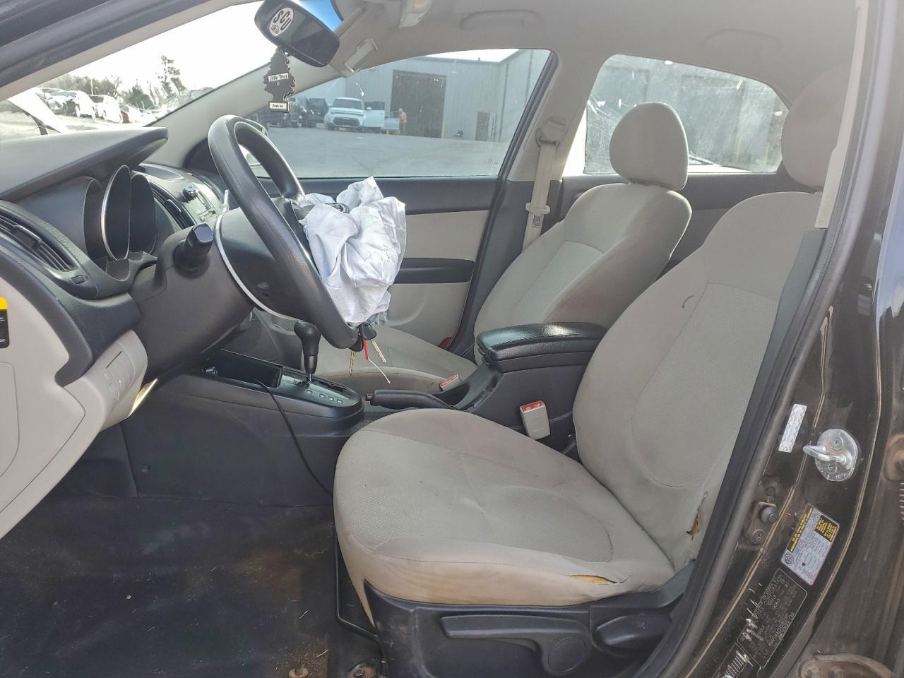 2010 Kia Forte Ex - Image 7