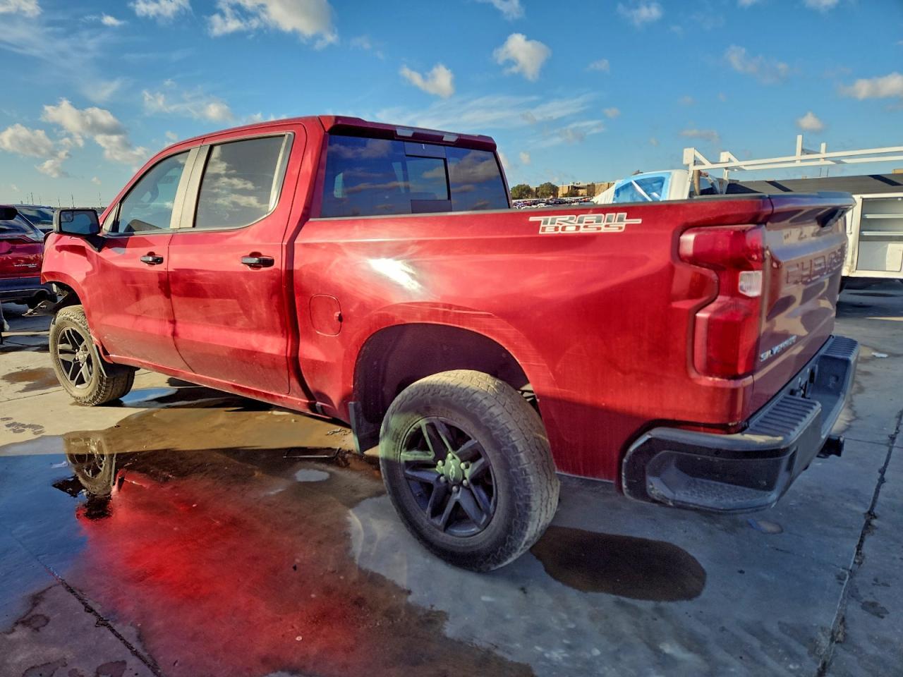 2021 Chevrolet Silverado K1500 Lt Trail Boss - Фото 2