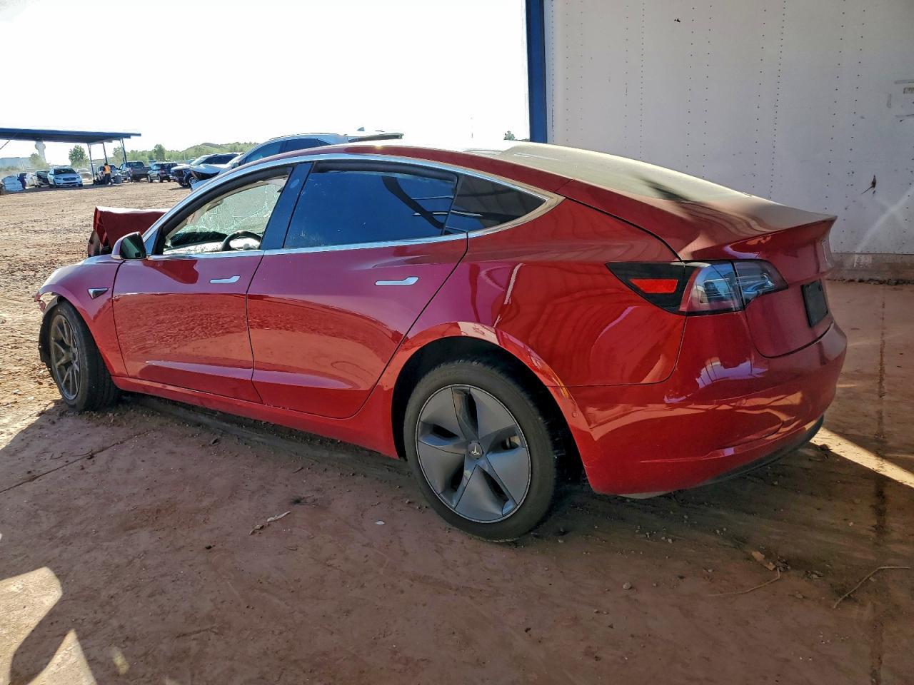 2019 Tesla Model 3 - Image 2