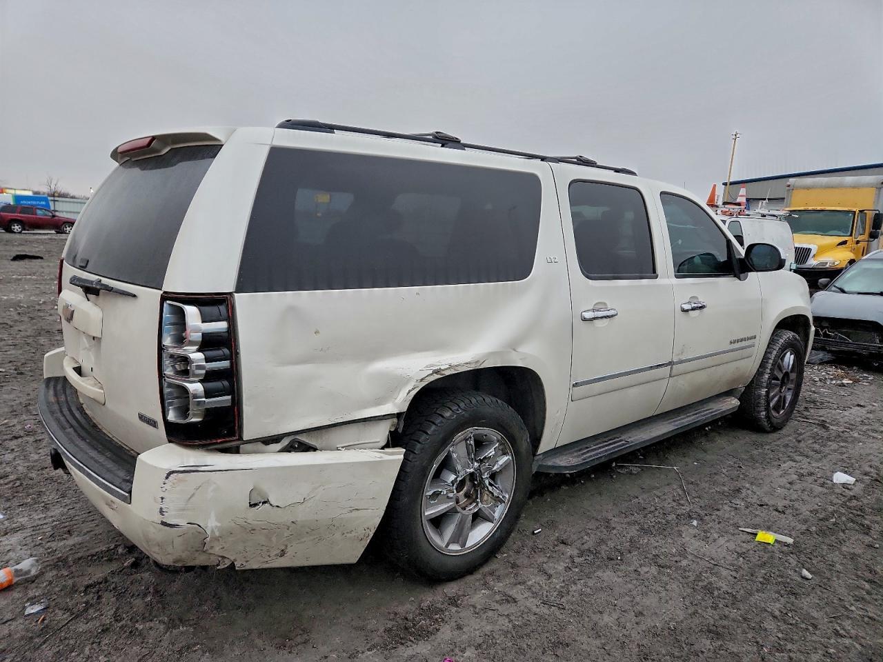 2010 Chevrolet Suburban C1500 Ltz - Фото 3
