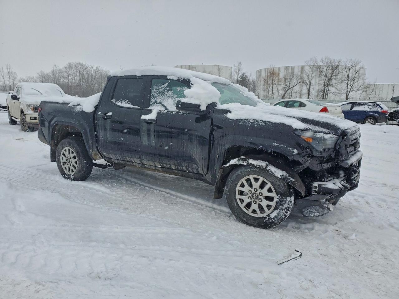 2025 Toyota Tacoma Double Cab - Image 4