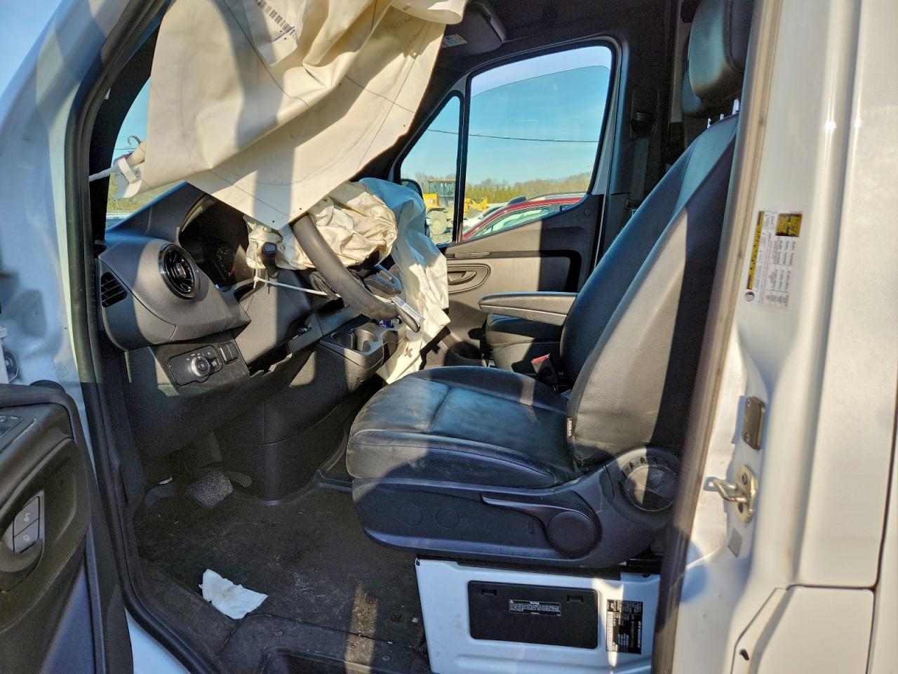 2023 Mercedes-Benz Sprinter 1500 - Cargo Van *** Prior Fleet *** - Фото 7