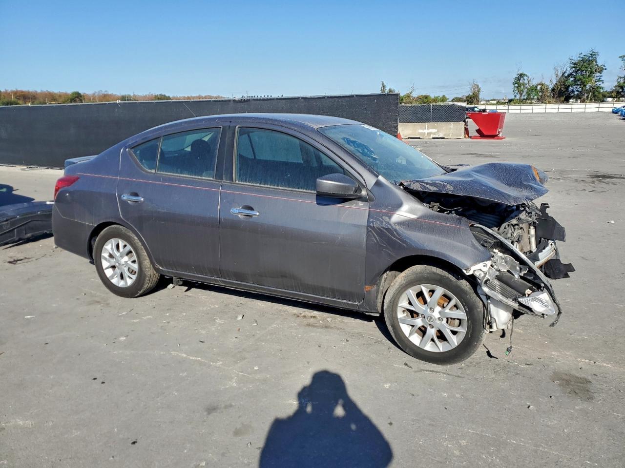 2018 Nissan Versa S - Image 4