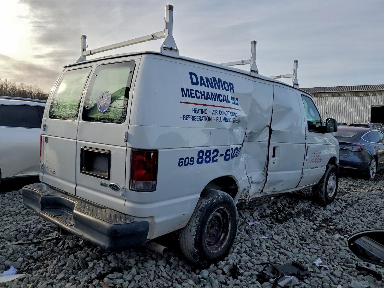 2013 Ford E250 Utility / Service Van - Фото 3