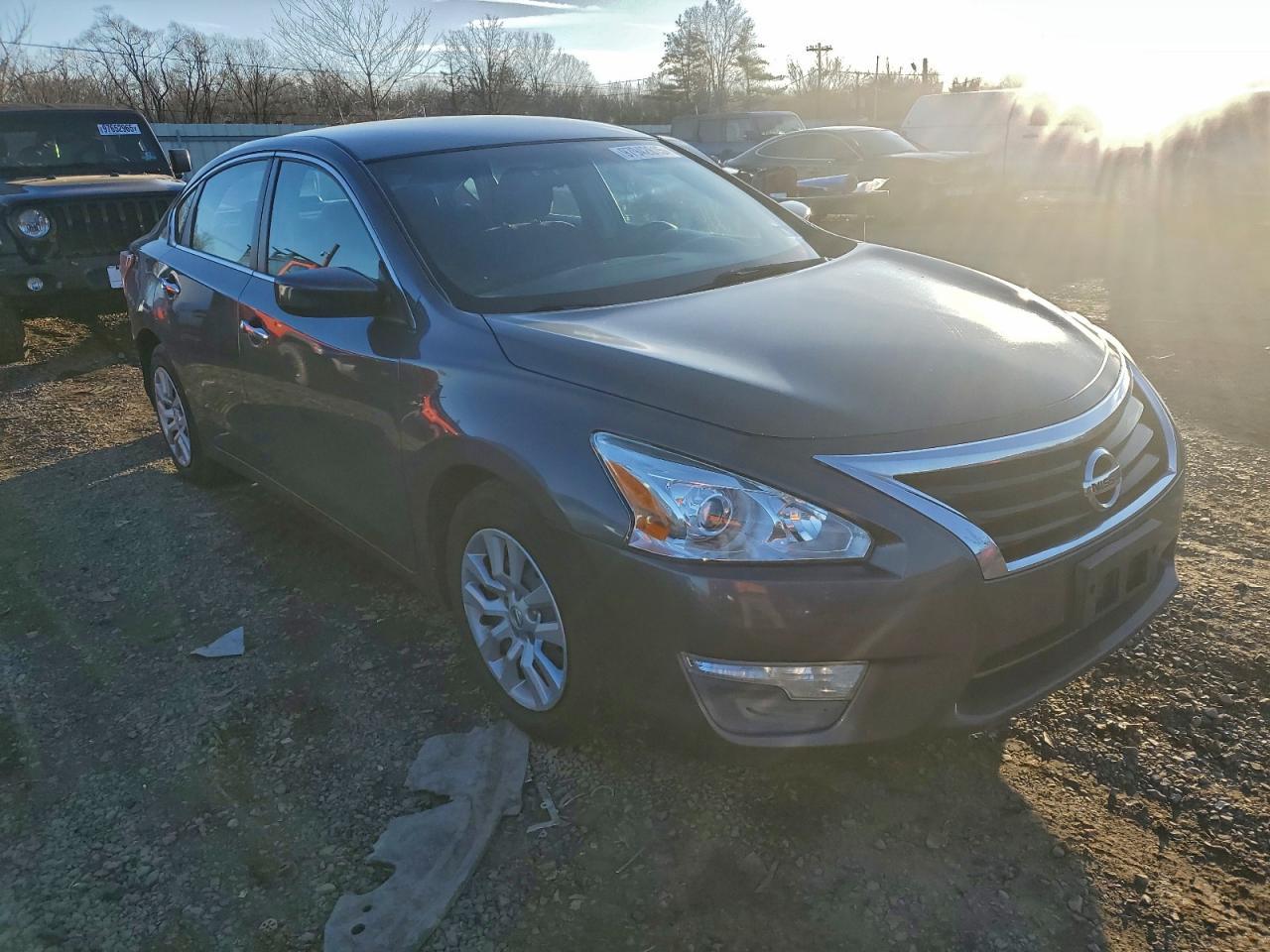 2013 Nissan Altima 2.5 - Image 4