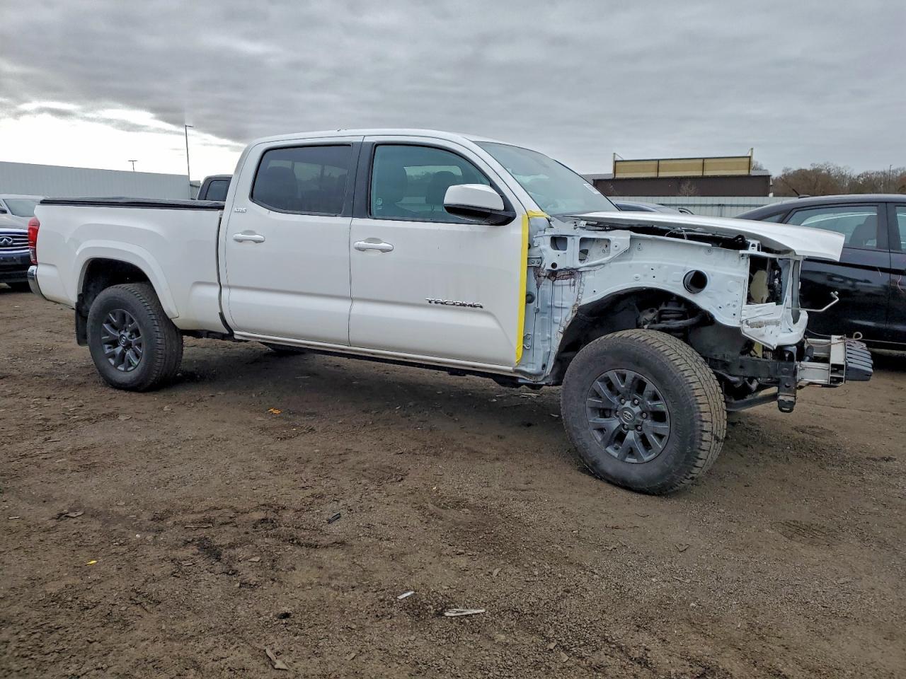 2021 Toyota Tacoma Double Cab - Image 4