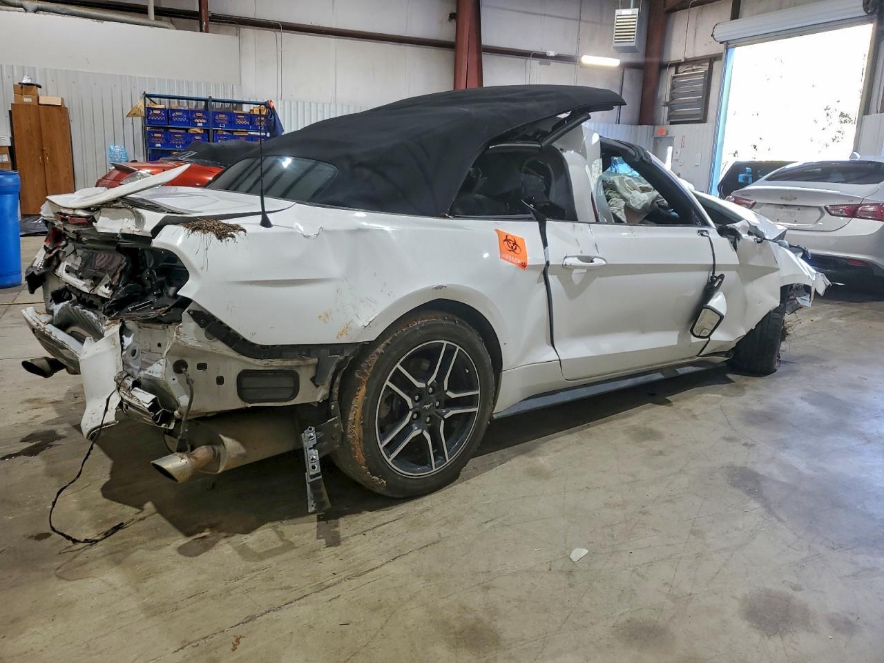 2019 Ford Mustang - Image 3