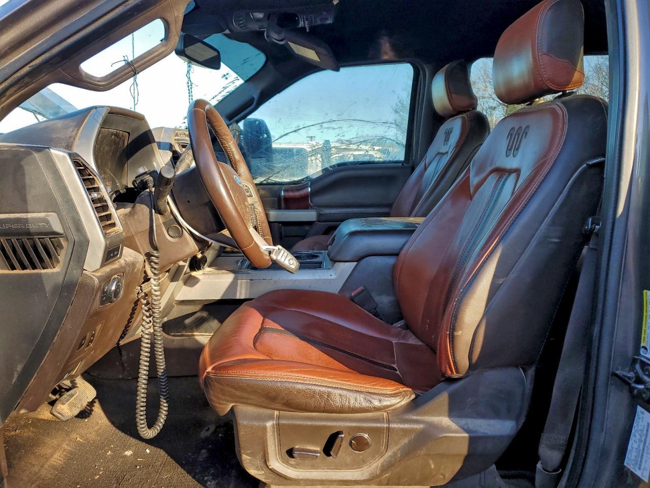 2022 Ford F350 Super Duty Flatbed Truck - Фото 7
