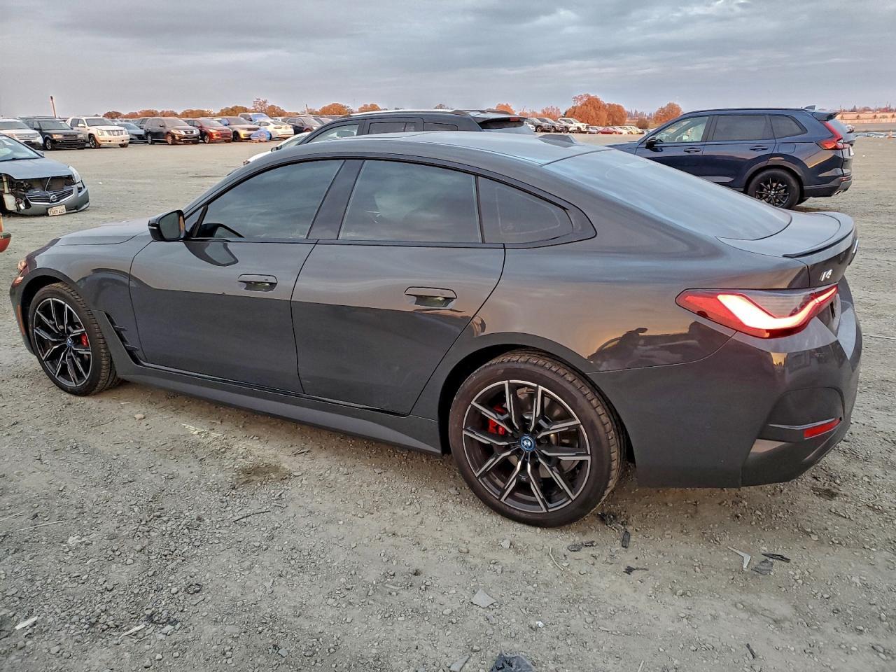 2024 BMW I4 Edrive 35 - Фото 2