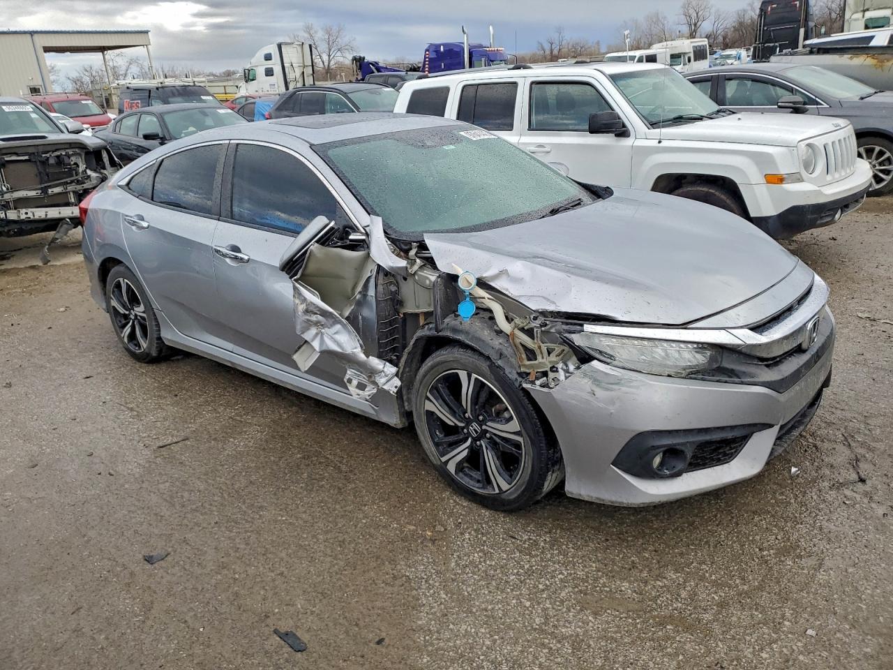 2016 Honda Civic - Фото 4