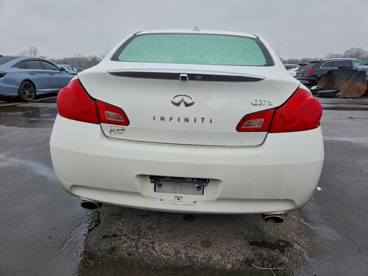 2009 Infiniti G37 - Image 6