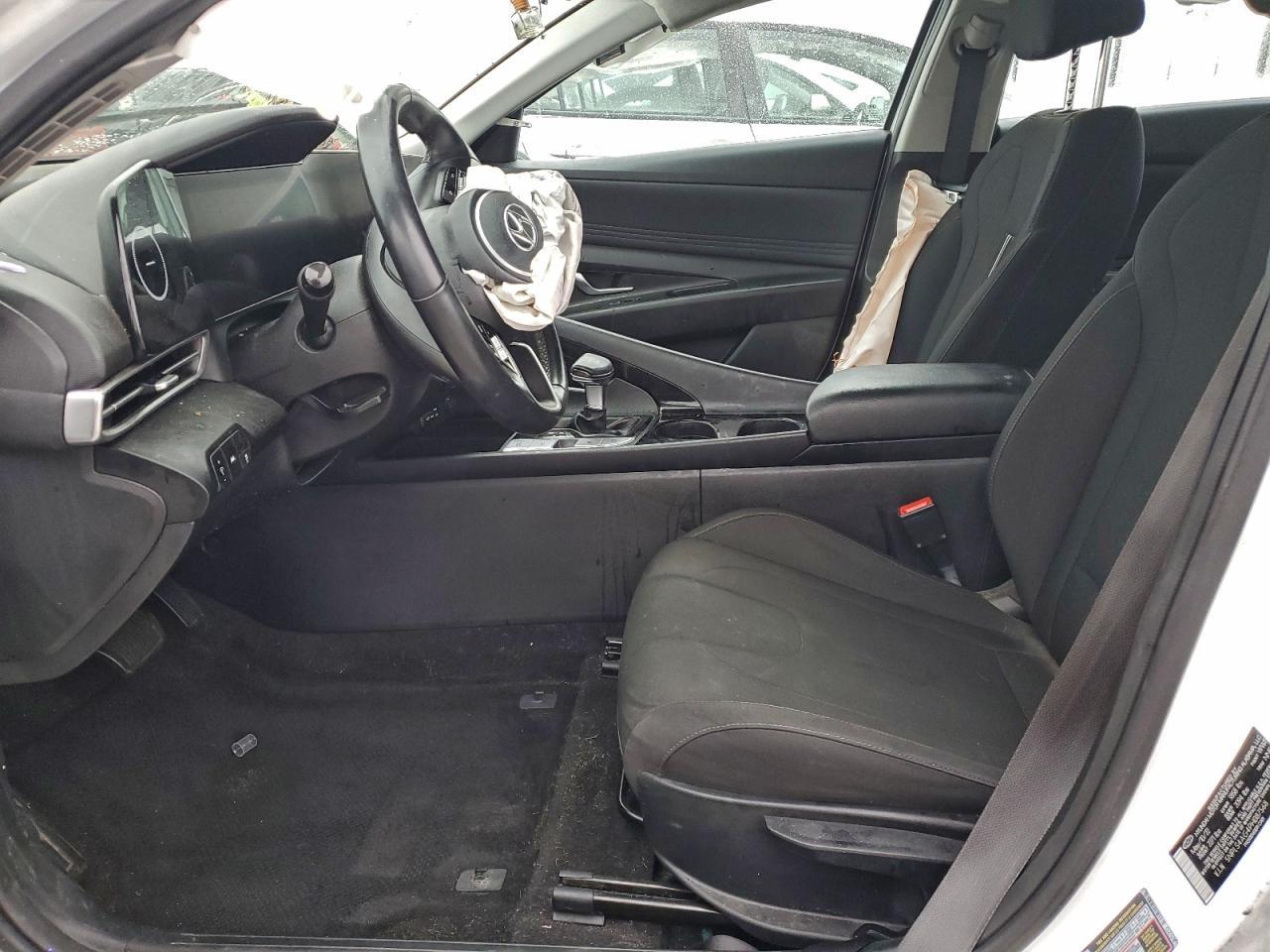 2023 Hyundai Elantra Sel - Image 7