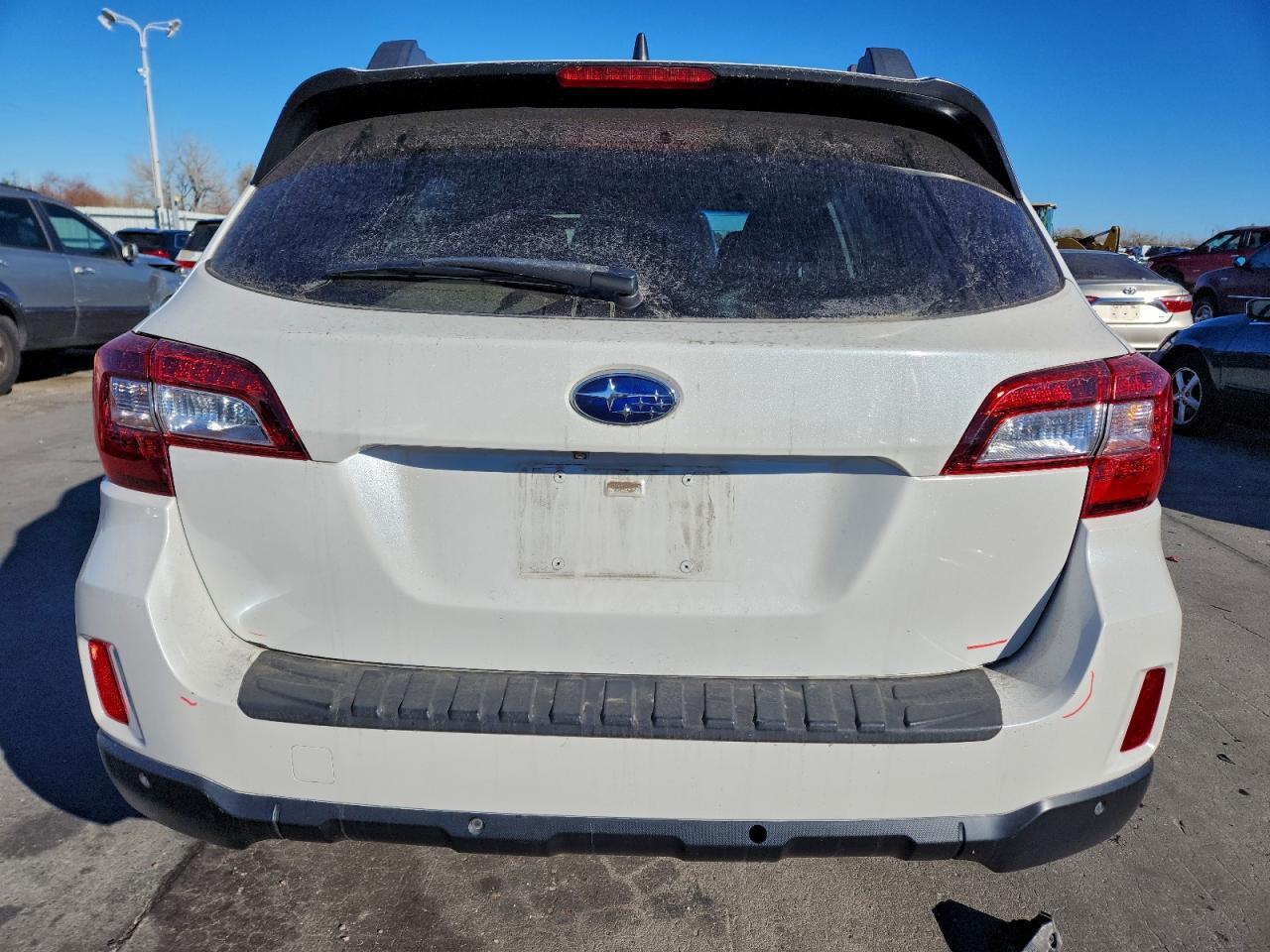 2017 Subaru Outback 2.5I Limited - Image 6
