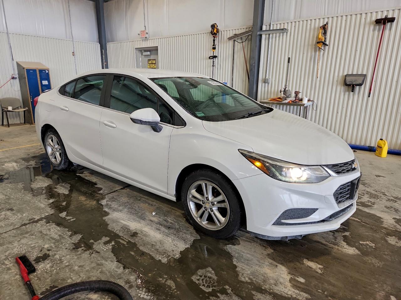 2016 Chevrolet Cruze Lt - Image 4