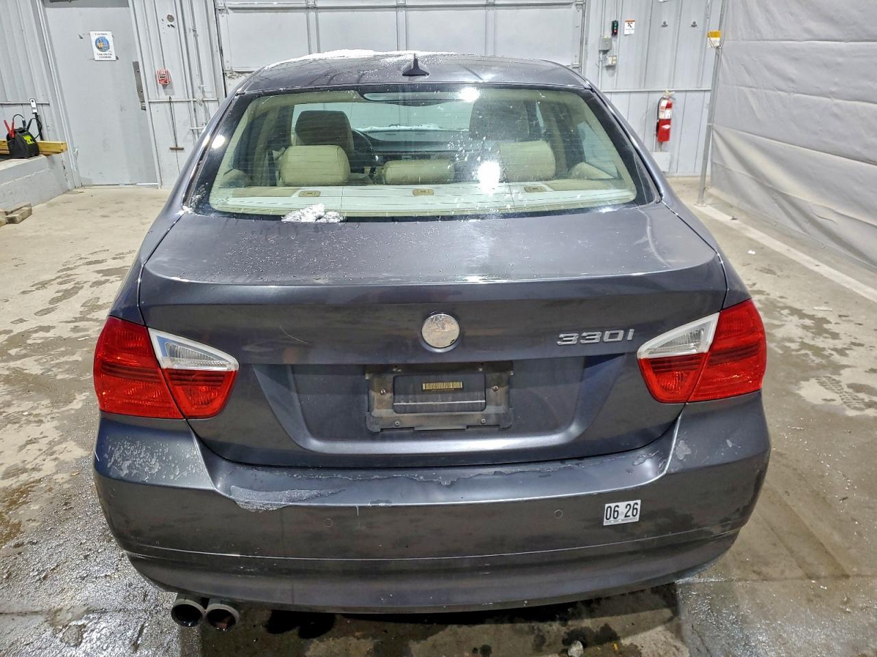 2006 BMW 330 I - Image 6