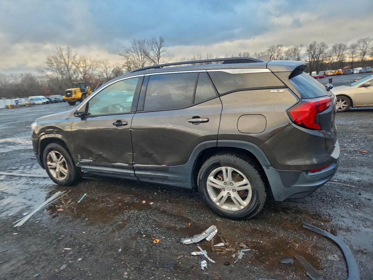 2019 GMC Terrain Sle - Image 2