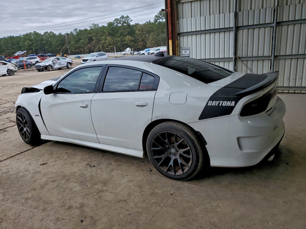 2017 Dodge Charger R/T - Фото 2