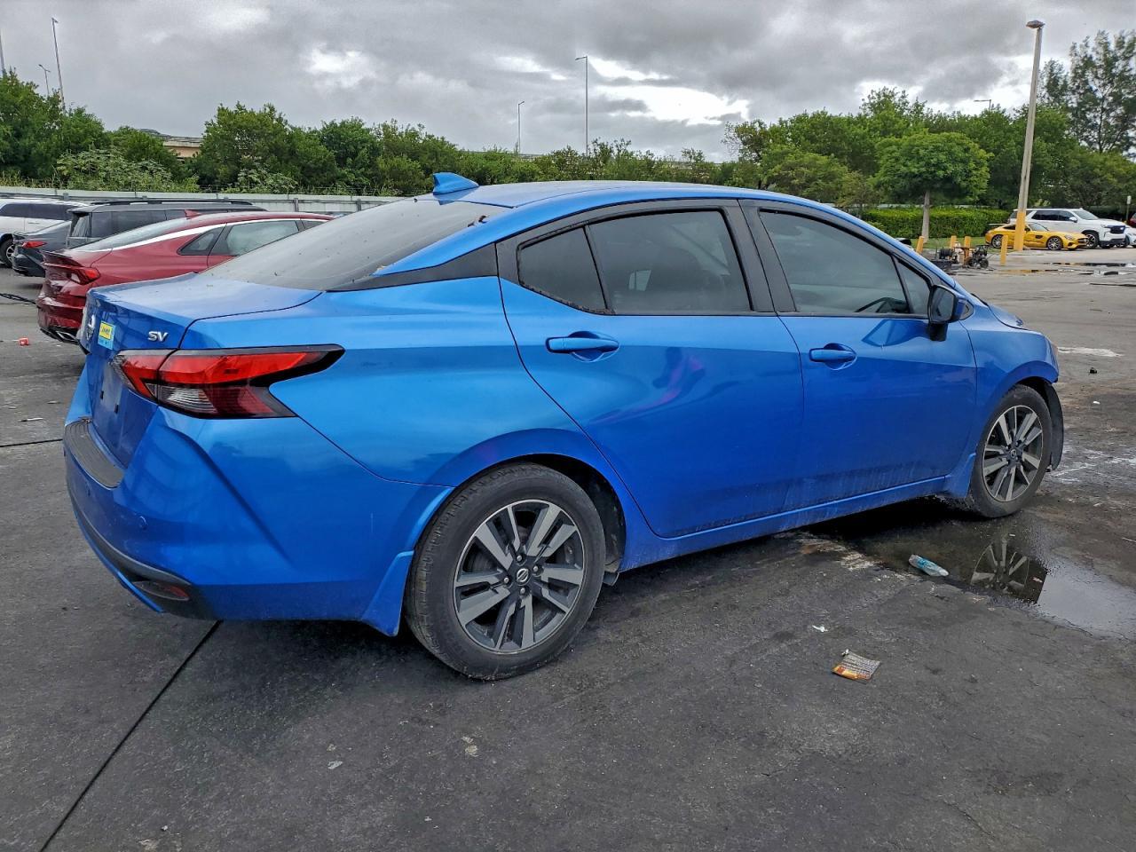 2020 Nissan Versa Sv - Фото 3
