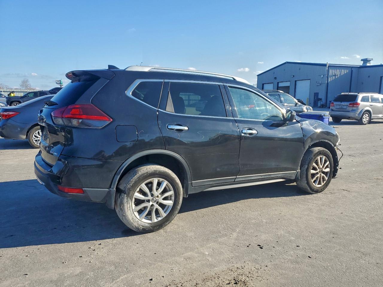 2019 Nissan Rogue S - Фото 3