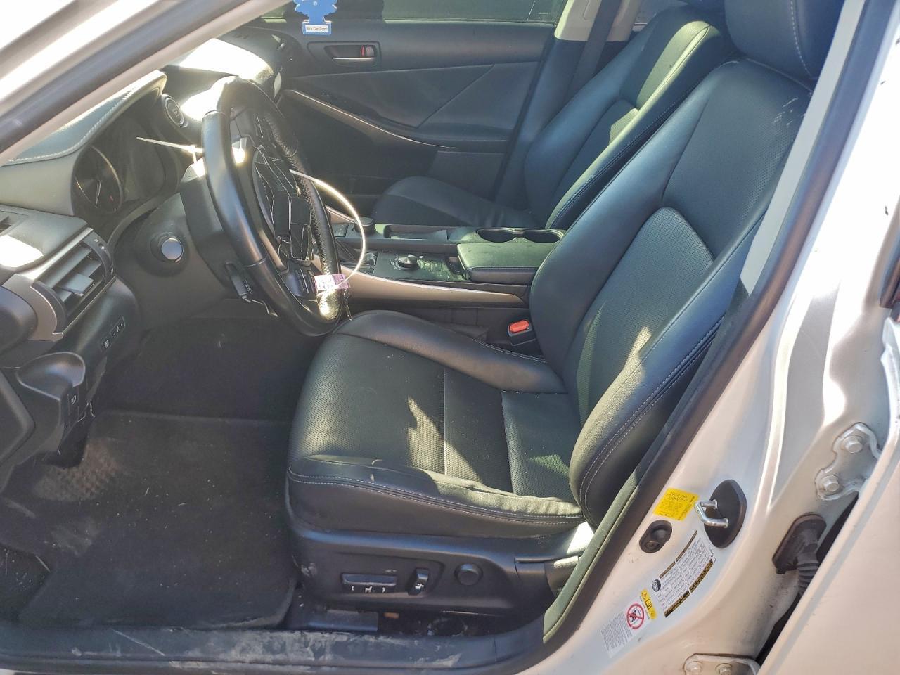 2017 Lexus Is 300 - Фото 7