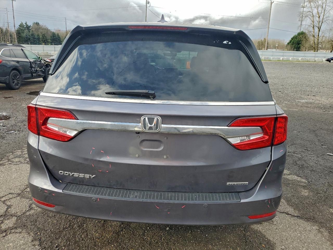 2018 Honda Odyssey Touring - Фото 6