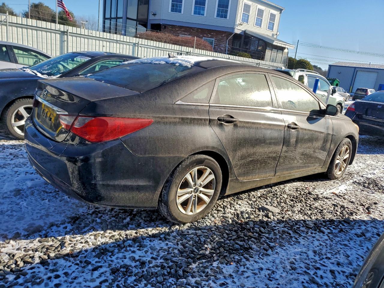 2011 Hyundai Sonata Gls - Image 3