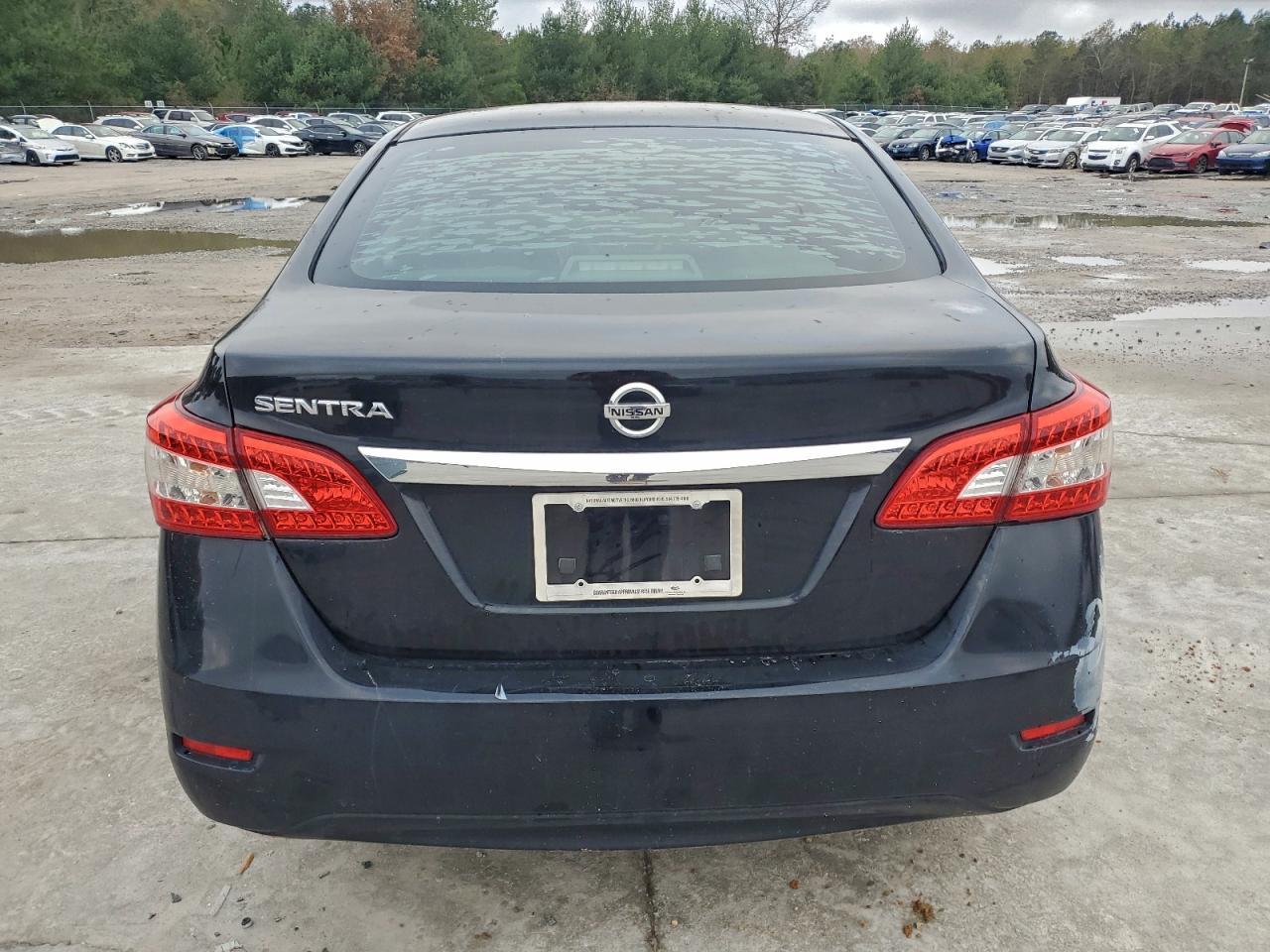 2015 Nissan Sentra S - Image 6