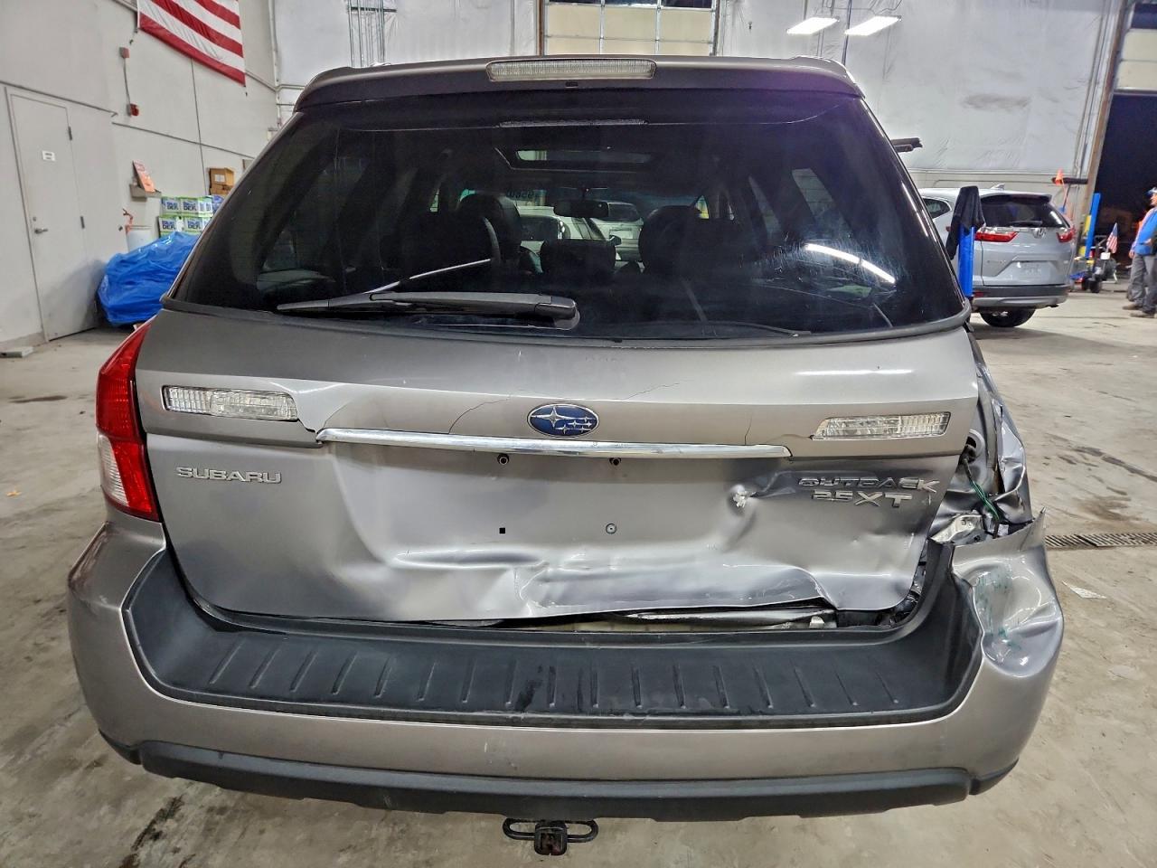 2009 Subaru Outback 2.5Xt Limited - Фото 6