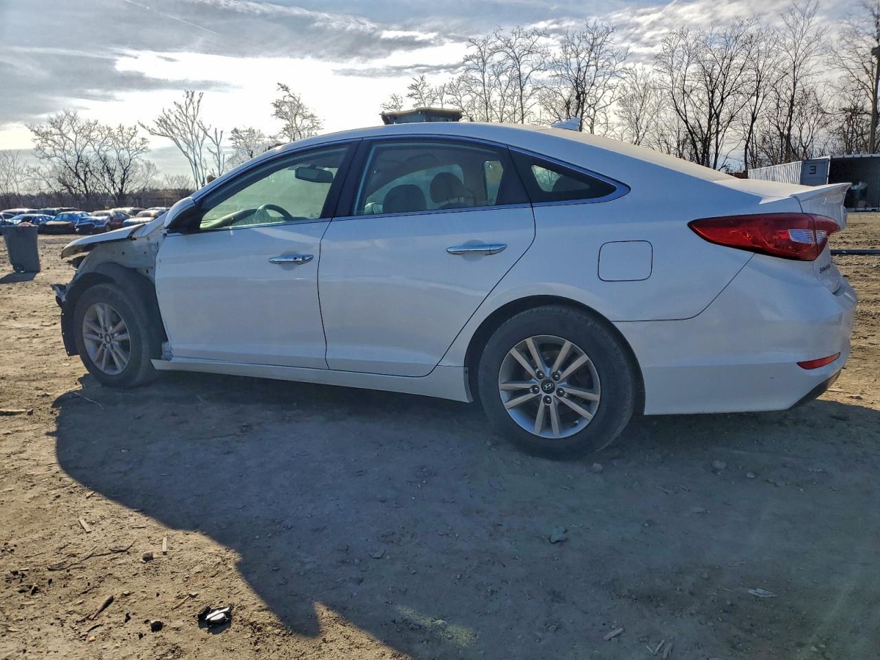 2015 Hyundai Sonata Eco - Image 2