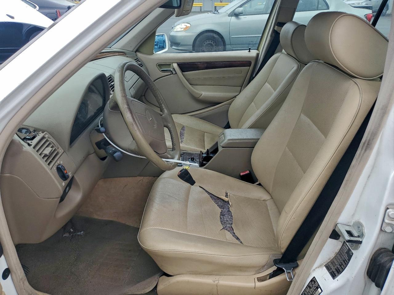 1999 Mercedes Benz C Class C300 4D Spor - Фото 7