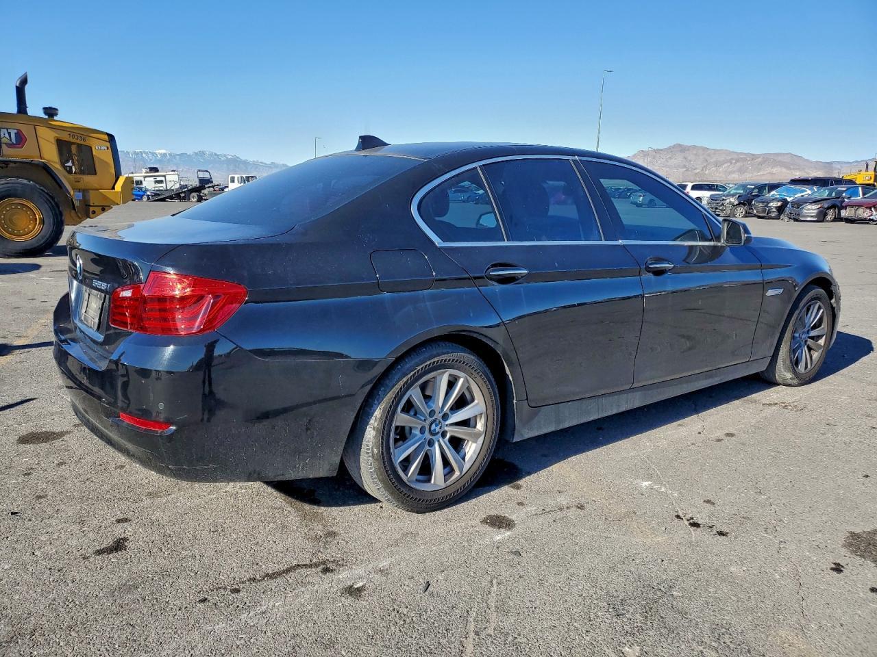 2014 BMW 528 I - Фото 3