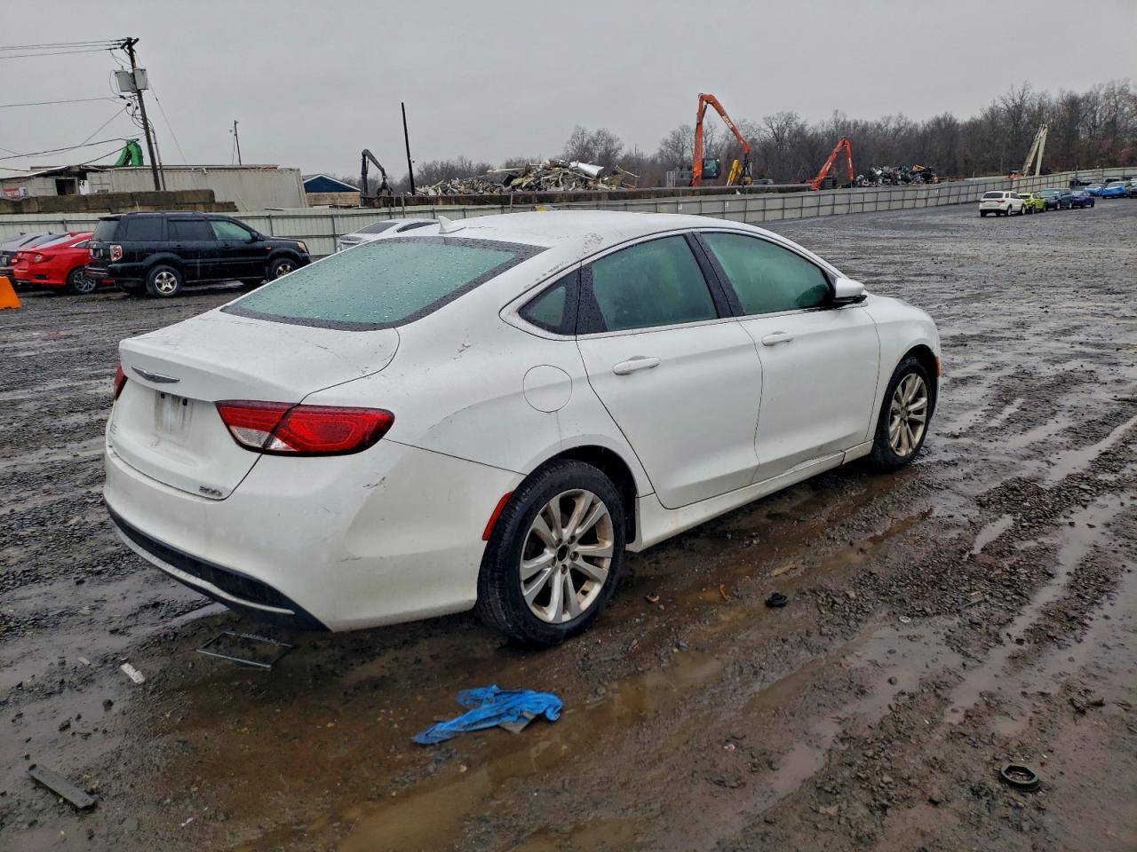 2016 Chrysler 200 Limited - Image 3