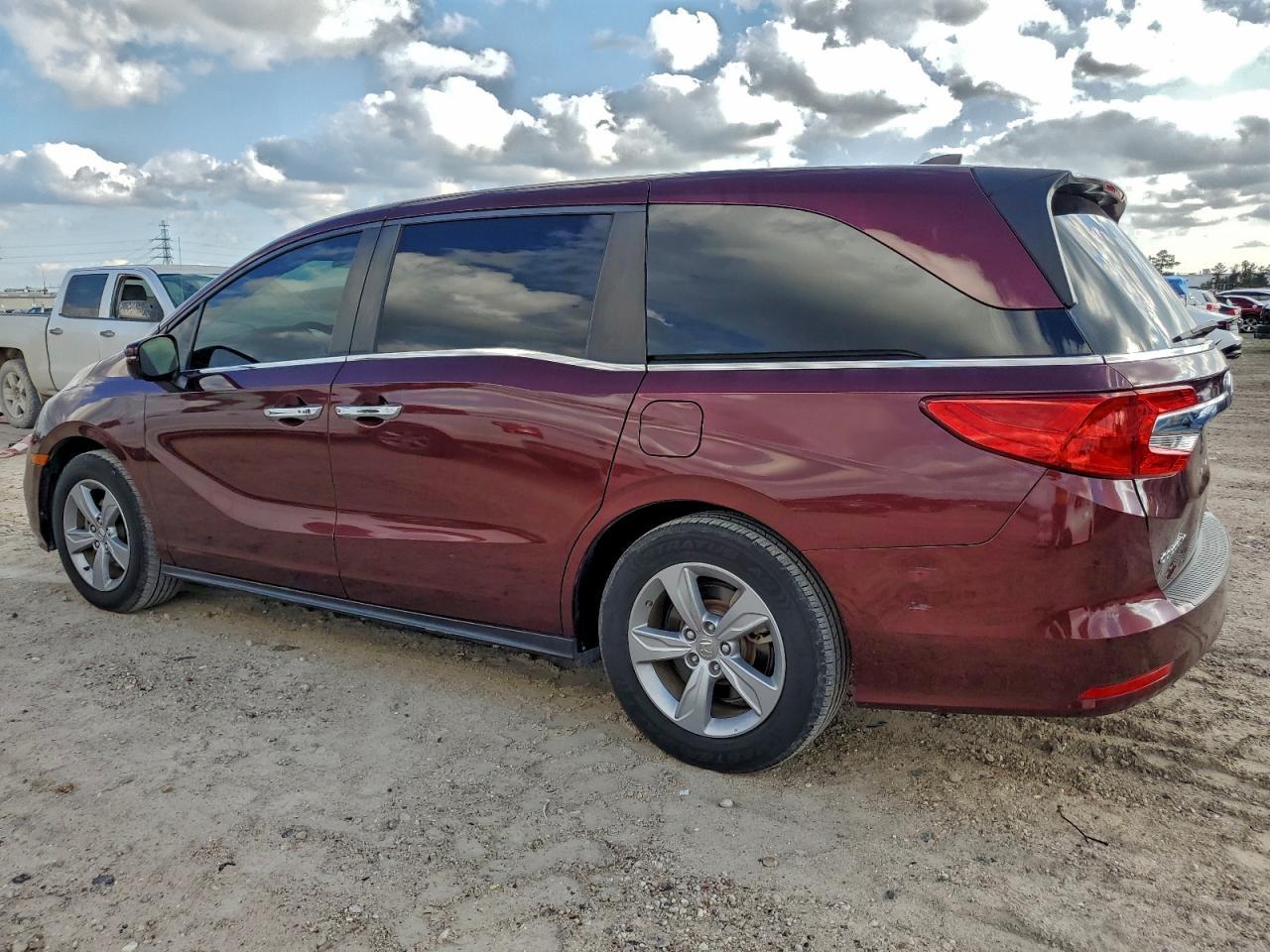 2019 Honda Odyssey Ex - Фото 2