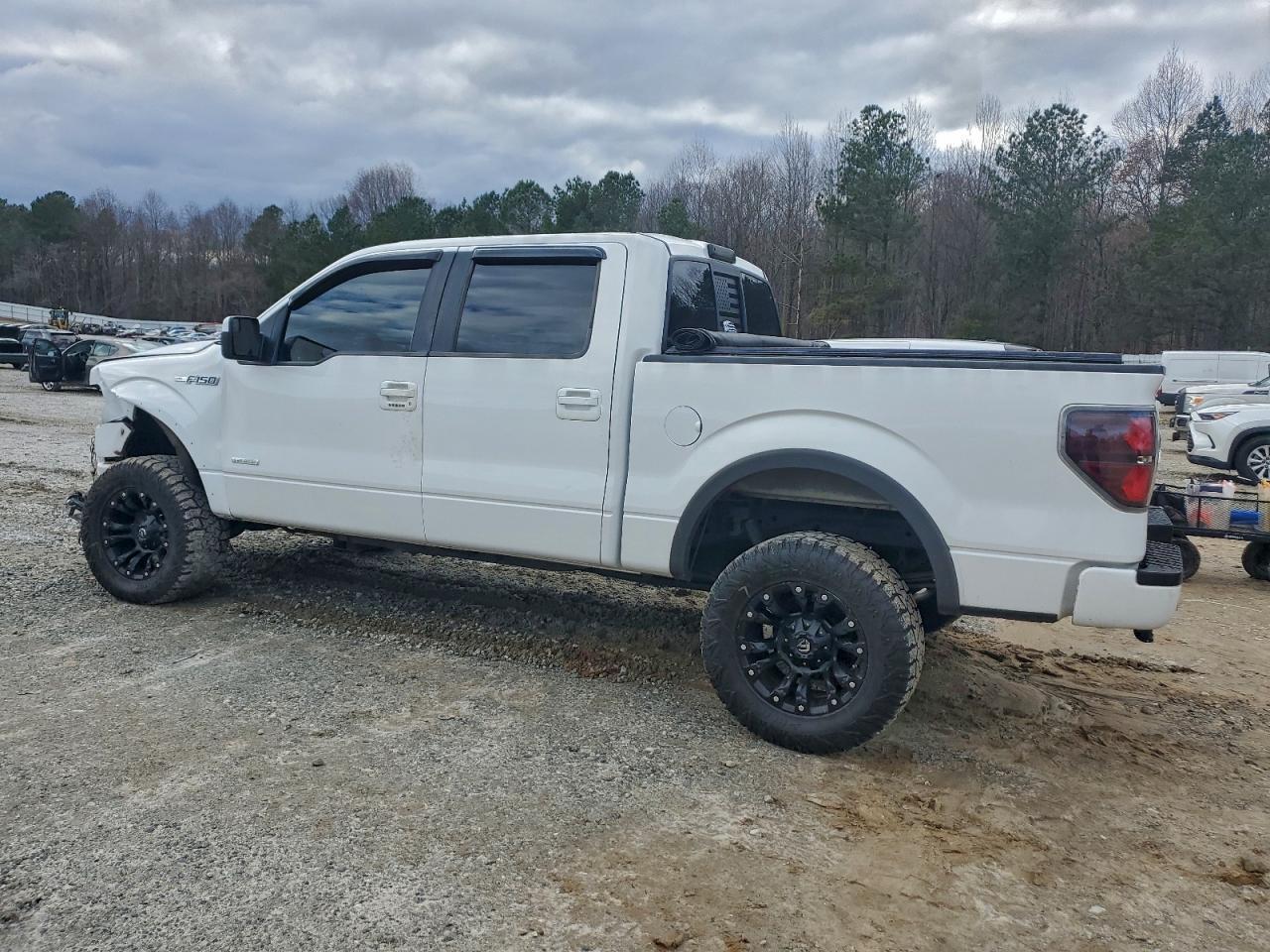 2011 Ford F150 Supercrew - Фото 2